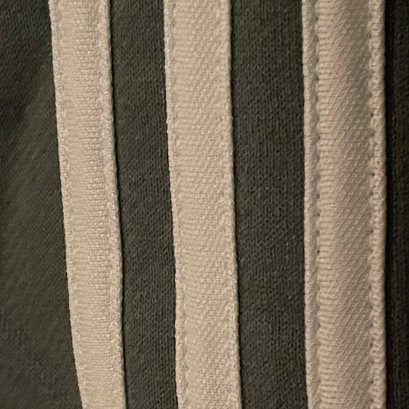 NWT• ADIDAS Essentials 3-Stripes Regular-Fit Logo-Print Fleece Hoodie, Green 2XL - Picture 12 of 12